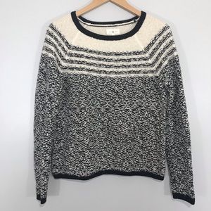 👗 Lou & Grey Black and White Knit Sweater